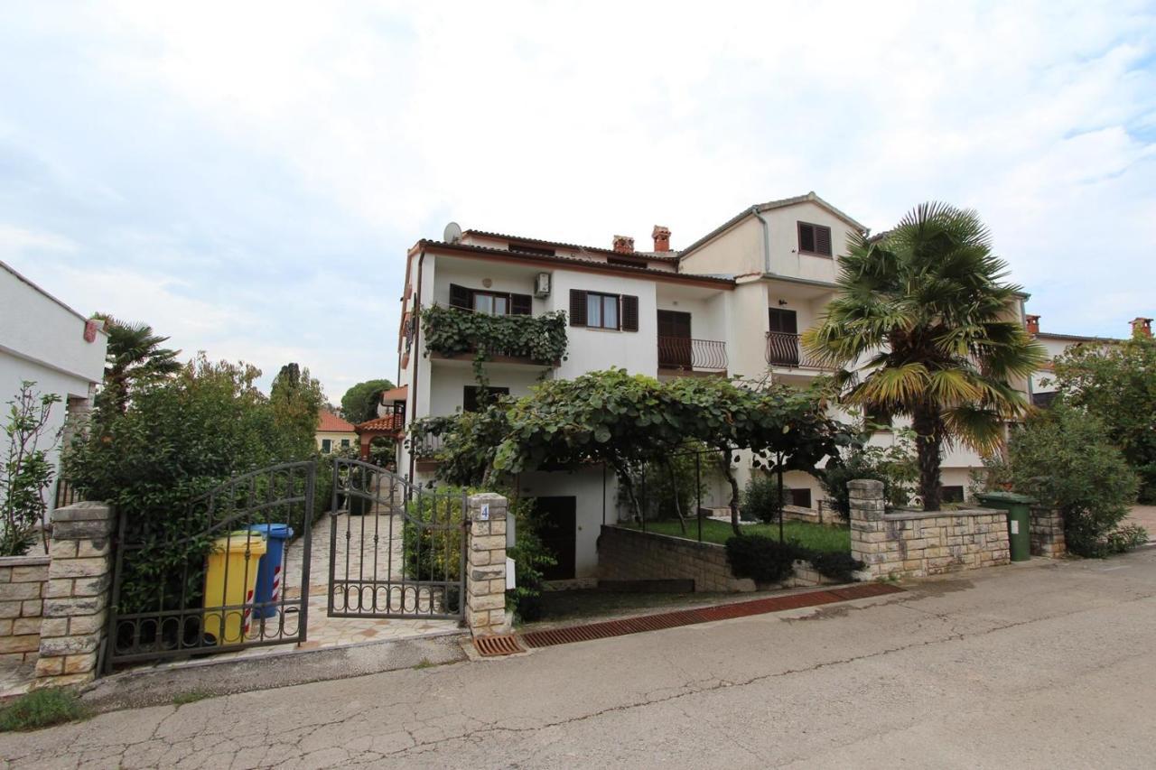 רוביני Apartments Daria מראה חיצוני תמונה