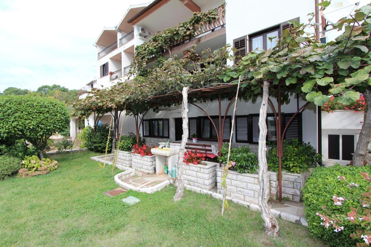 רוביני Apartments Daria מראה חיצוני תמונה