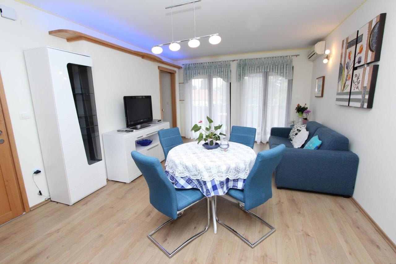 רוביני Apartments Daria מראה חיצוני תמונה